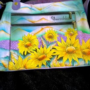 Medium anushka purse